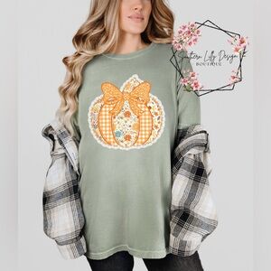 Green Coquette Lace Pumpkin Comfort Colors Graphic Tee
